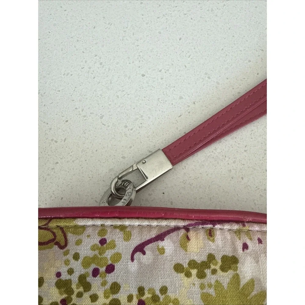 VERA BRADLEY Clutch Wristlet MAKE ME BLUSH Wristlet Clutch Purse Wallet Retired